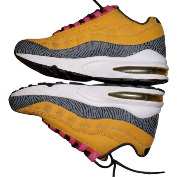 2013 Nike Air Max 95 Gold/Pink/Anthracite Running Shoes! Size 5.5Y - Picture 11 of 14